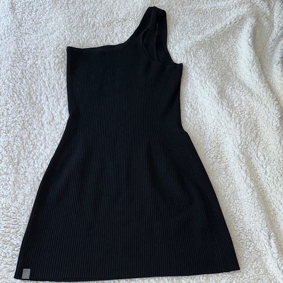 NEW! Lululemon Asymmetrical Knit Dress - Picture 4 of 6